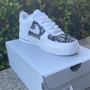 Custom Dior Air Force 1